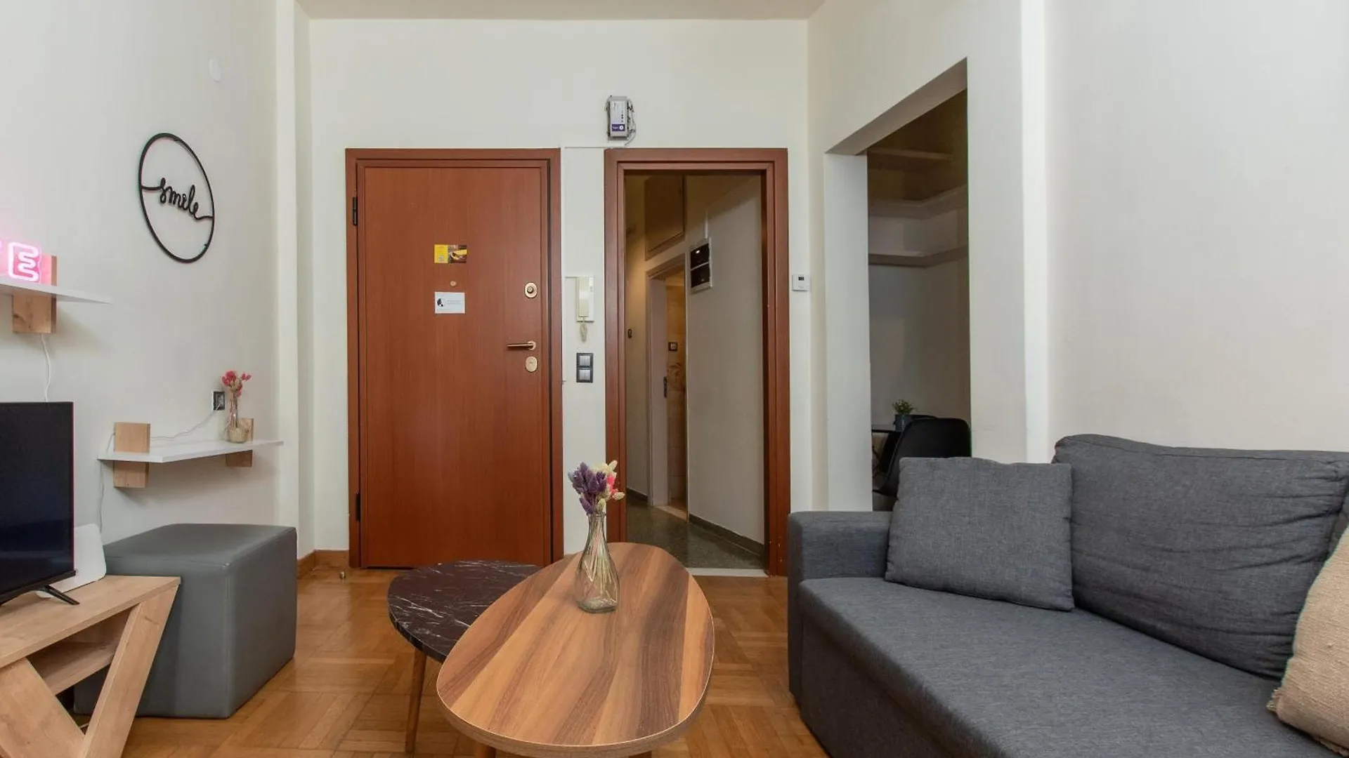 Houseloft Rotunda Getaway Apartment Thessaloniki Greece