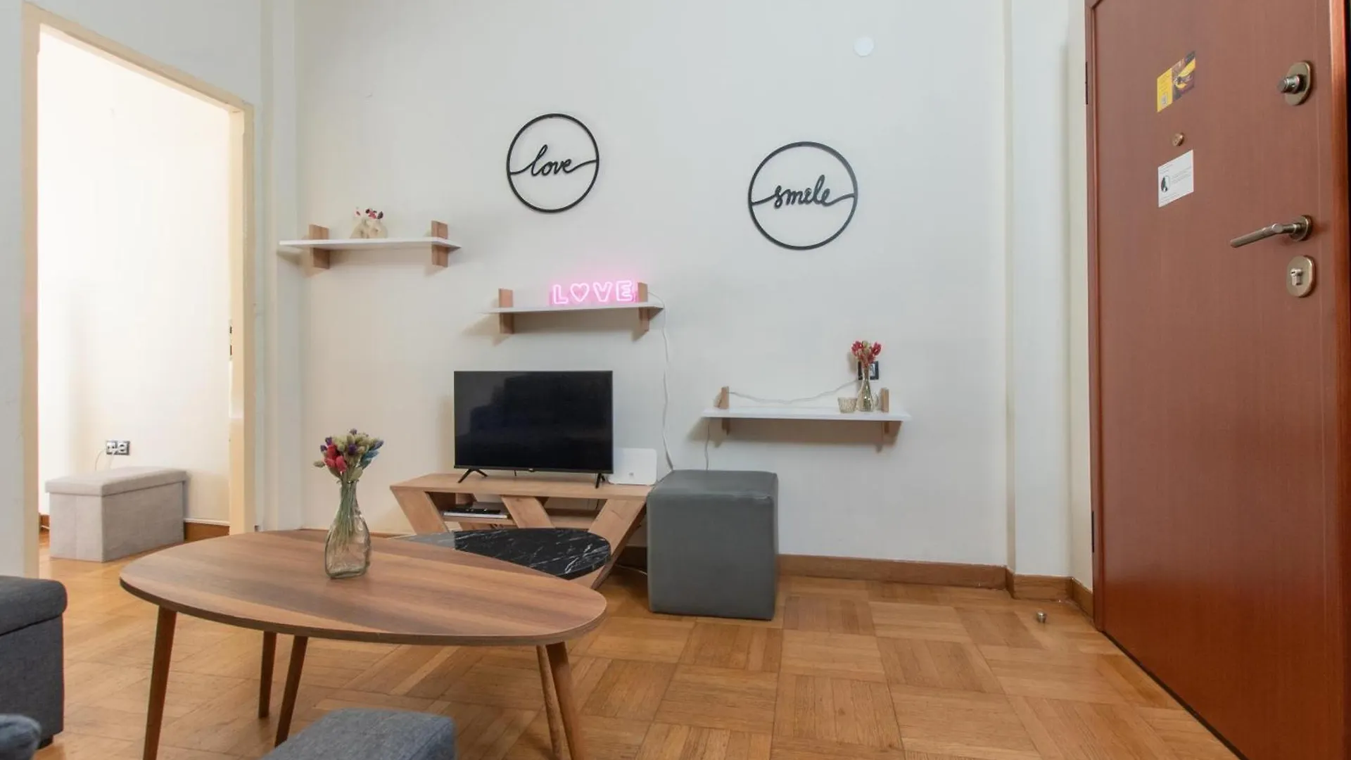 Houseloft Rotunda Getaway Apartment Thessaloniki Greece