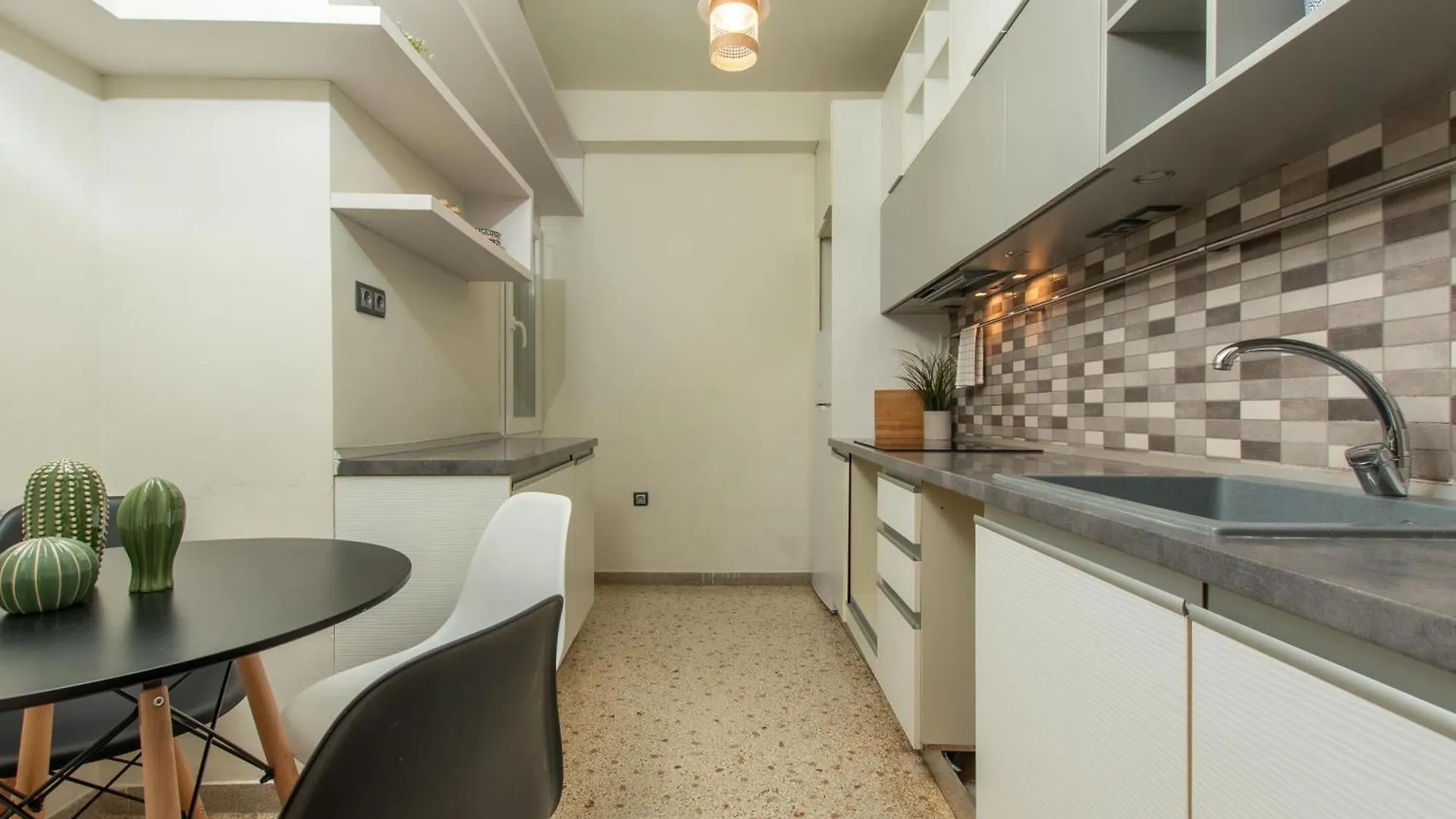 Houseloft Rotunda Getaway Apartment Thessaloniki